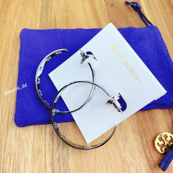 Tory Burch Jewelry - Tory Burch Eleanor Small Hoop Earrings - Silver with Dust Bag
